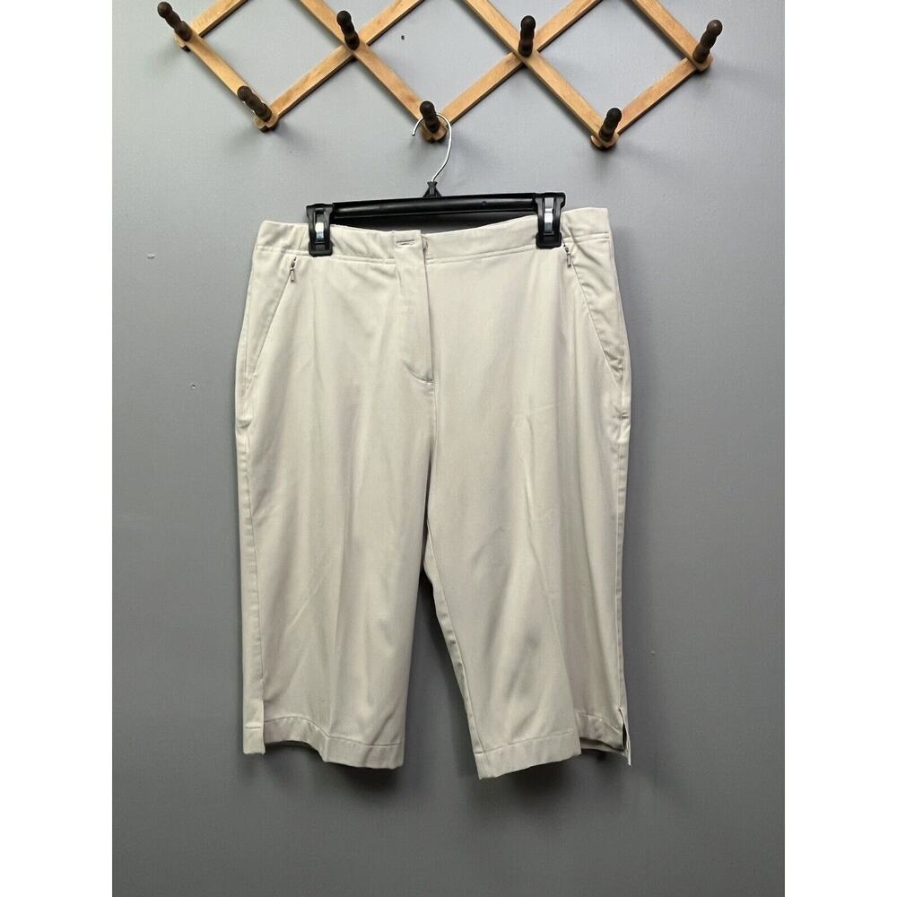 Page & Tuttle Shorts Womens 10 Khakis Bermuda Khaki Flat‎ front Golf
